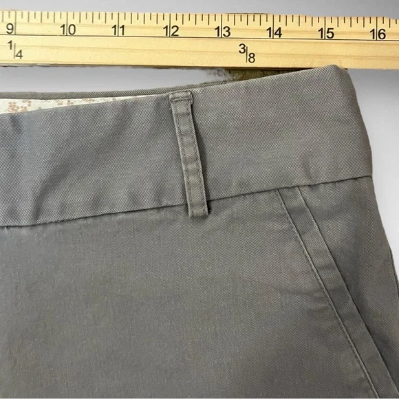 ANN TAYLOR LOFT Gray Riviera Chino Shorts Size Size‎ 4 | EUC - Picture 3 of 9